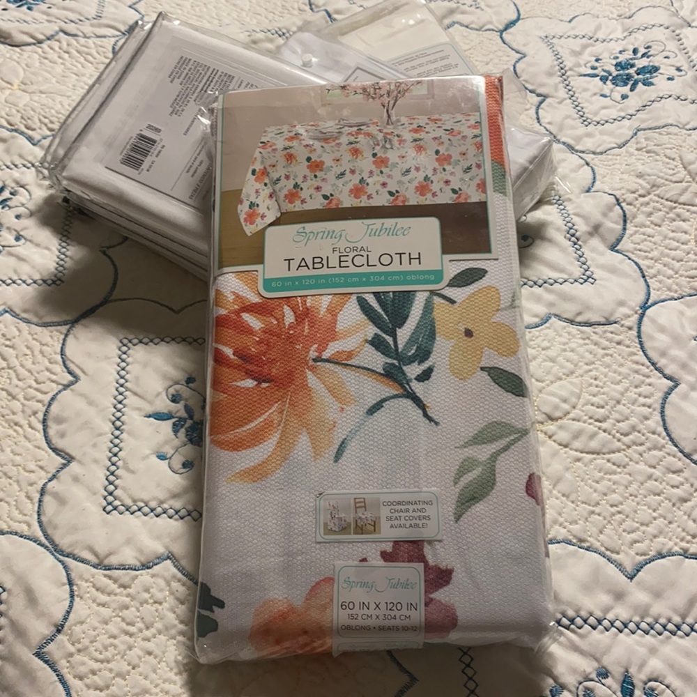 Oblong floral table cloth